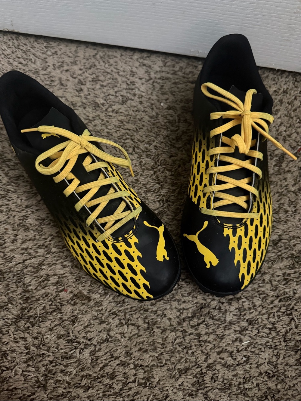 Puma Black and Yellow men Soccer Cleats